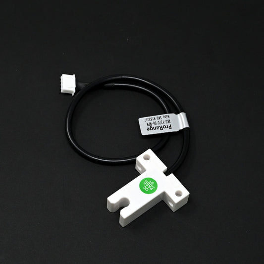 XKC-Y27C-NPN Non-Contact Liquid Level Sensor – DC 5–24V, Clamp-On, IP67 Waterproof for Industrial and Medical Use